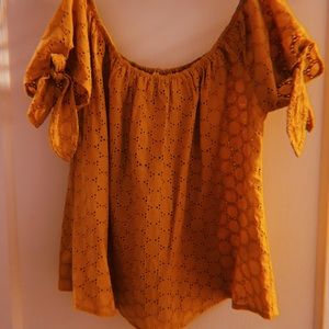 Universal thread off the shoulder blouse